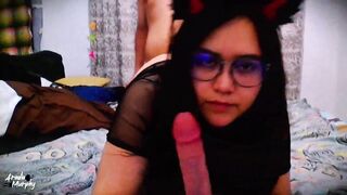 I record myself for my cuckold spouse. This chab loves watching me cum whilst that guy's at work.