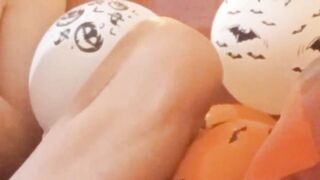 Halloween Jon Arteen pumps up balloons and ends up pumping his rod until that guy ejaculates his cum all over himself Ahegao