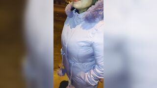 LARGE BUTT OLDER WOMAN IN THREAD ON THE STREET WITH WATCH-THROUGHOUT LEGGINGS