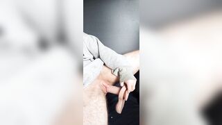 teasing my hunk vagina then screwing it so hard i cream