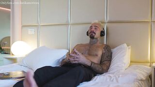 Surprising my BF with a bushy brunette hair large booty ally asking for large penis