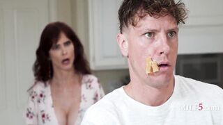 Howdy, I Am Your Fresh STEPMOM - Syren De mer, Rion King