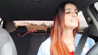 APP driver catches passenger masturbating from behind and gives it to him in the car!