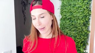 Lewd pizza delivery hotty gets screwed hard so that babe doesn't lose her job