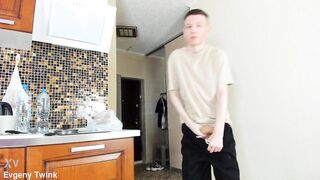 Hawt Hunk Slaps Dripping Boner Untill Hawt Cum Shower