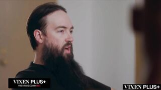 MILFY Housewife Kianna likes to ride BBC