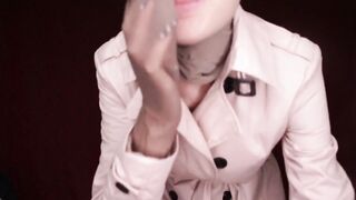 Diva del Tubo drives u mad with her festival of nylon