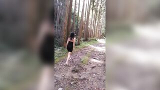 山の中で全裸になって・・・????