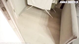 I inadvertently saw greater amount on her phone than I needed.