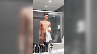 Cute Czech homo play with his weenie after shower