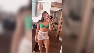 Mayara Kariny, a personal coach from Teresina, wearing merely a bikini.