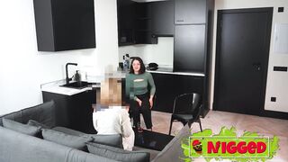 Home delivery with a glad ending. Breathtaking Latin chick BabyBell, with a mind blowing booty, bangs the ebony Glovo chap in Nigged.