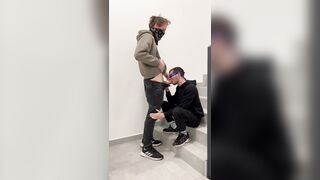 This chab sucks me untill i cum on the staircase