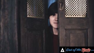 WITHOUT THE FAMILY - Excited mother I'd like to fuck Has Three-some With Her Stepfamily