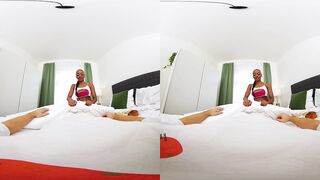 French Sweetheart Malia Lenoir Eats Your Wang for Breakfast - VR