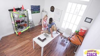 Gorgeous Golden-haired Cheerleader Khloe Kingsley convinces Tutor: No Pants, No Problem