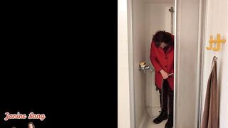 Showering and shaving with a coat and co.