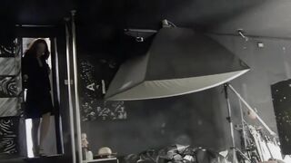 The Exhibitionist Beauty 1st Masturbates Then Gives a Blow job