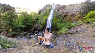 Hawt hiker goes solo toying her twat