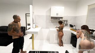 I gave my ally's boyfriend a fellatio in the kitchen as a Christmas present. Perky Christmas!