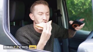 BRAZZERS - Bonnie Blue Launches A Wicked Social Media Hunt, Letting Fortunate Danny Screw His Much loved Influencer