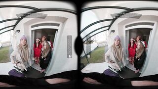 VR Bangers: Five Hawt Hotties Bang U in The Superlatively good Christmas Fuckfest Ever - VR Porn