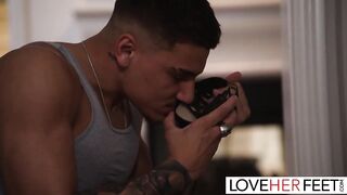 Latin babe Chick Vanessa Sky Gives Footjob To Slutty Dick