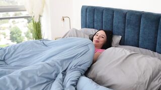 Caught my sexy alternative step sis MASTURBATING in my daybed - CUM ON BOOBS - Indica Marie & Lev Lieben