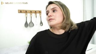 Melanie Caceres's dog screws her most good ally in her kitchen