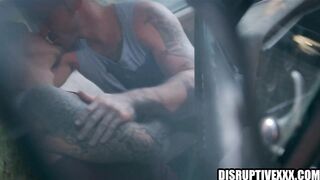 Sexy Boys Hook Up In a Car