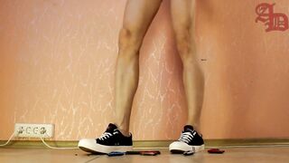 TRANSSEXUAL GIANTESS AMANDA CRUSHES METAL CARS IN SNEAKERS AND WHITE SHORTS - 1 (CRUSH FETISH)