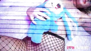 Blond Punk Katee V Teases Large Jock To Get The Sex That babe Wishes