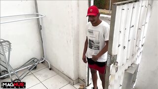 Dona housewife giving oral job to stranger