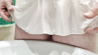 Shy Racoon pees with fufu movie.