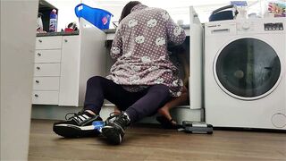 Slutty wife bangs handyman beneath the sink