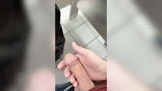 Solo dude airport cum discharged