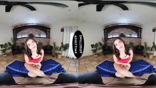 UP CLOSE VR - Consummate Gal Hotty Ritchie Licks Your Cum From Her Vagina After Sexy Sex POV