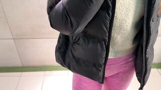 MY BOYFRIEND and I had a QUICKIE in a PUBLIC THRONE-ROOM during a SCHOOL TRAVEL