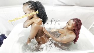 LESBO NURSES SHOWERING AND LICKING EVERY OTHER PREVIOUS TO GOING IN AN OPERATION ROOM