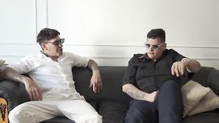 I went to visit my superlatively good ally and his GIRLFRIEND gave me a oral-sex in front of him (POV)