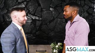 PRIDE STUDIOS - Attorney Miles Screws Divorced Sean Bareback