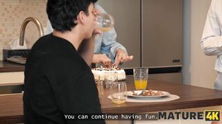 MATURE4K. Lynna Nilsson helps to lose virginity