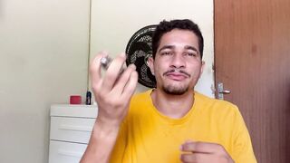 Mostrando todos os meus brinquedos sexuais!