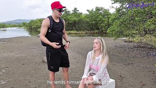 I've a trio with my boyfriend and his ally on the beach