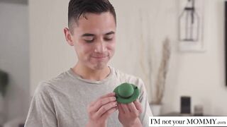 "Don't U Dare Cum Yet," Freya Parker Groans Whilst Mona Azar Sits on His Face