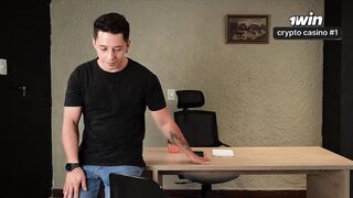 Sara golden-haired y yo nos dejamos follar duro de mi jefe a cambio de un aumento! - AMBAR PRADA