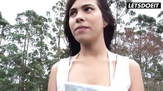 Curvy Lalin girl Chick Paola Picked Up for Hard Bang with Large Jock Man - CARNE DEL MERCADO